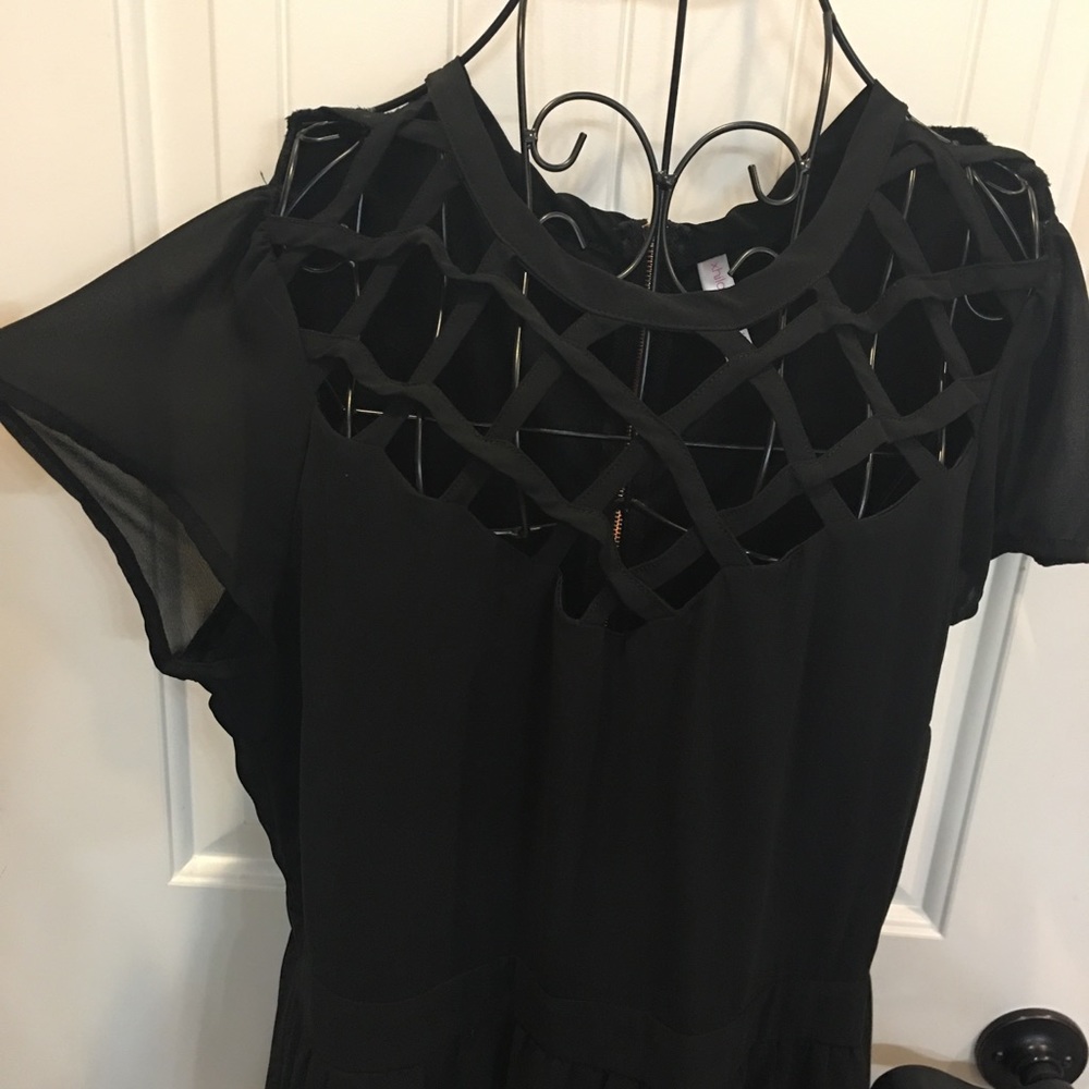 🖤Xhilaration black cutout dress🖤
